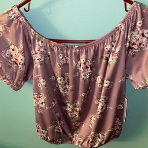 No comment crop & off the shoulder top